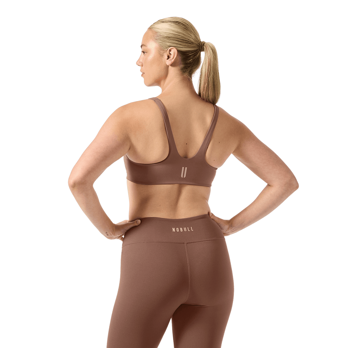 NOBULL Acorn NOBULL Matte Square Neck Sports Bra